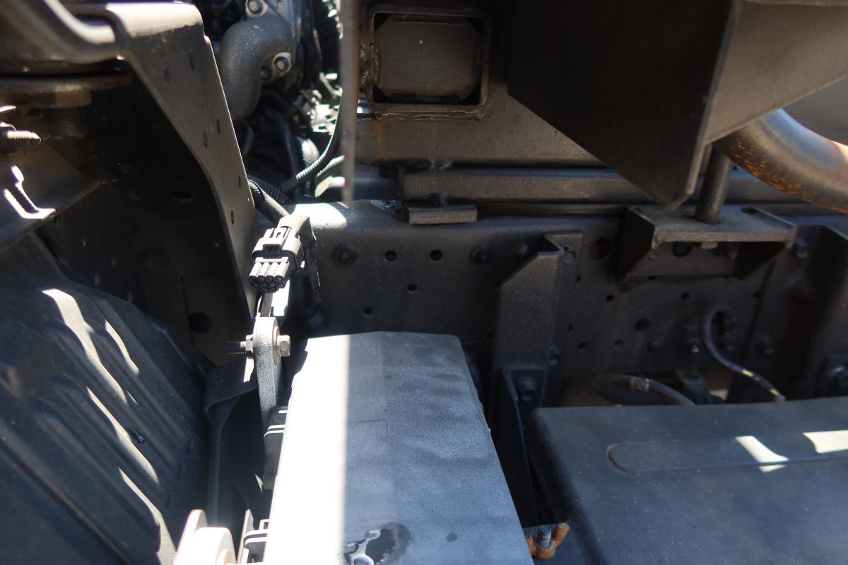 新明和製アームロール 積載3000kg 4ナンバー|中古トラックの販売・買取・査定のアイナビ