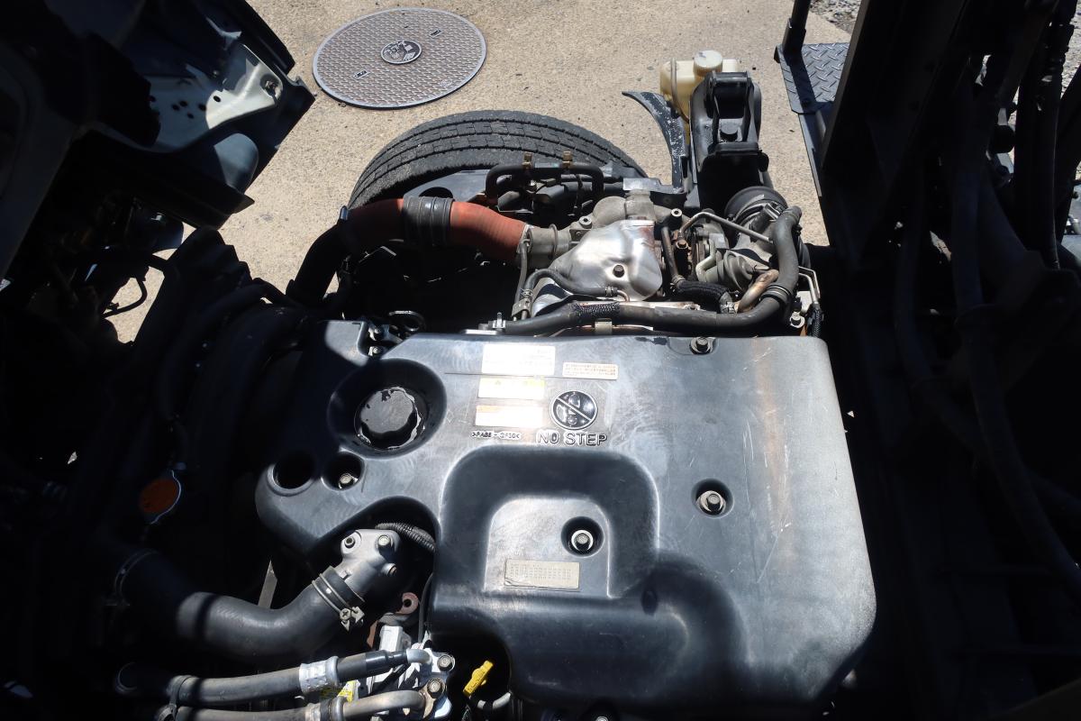 新明和製アームロール 積載3000kg 4ナンバー|中古トラックの販売・買取・査定のアイナビ