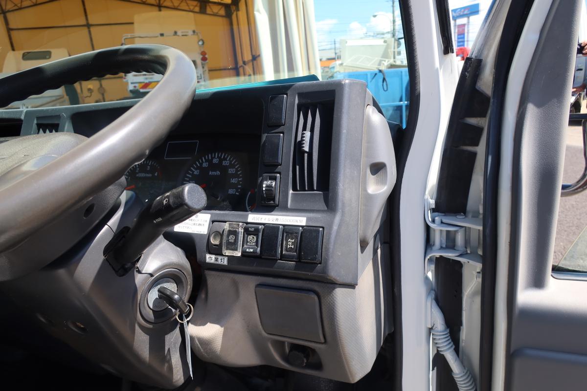 新明和製アームロール 積載3000kg 4ナンバー|中古トラックの販売・買取・査定のアイナビ