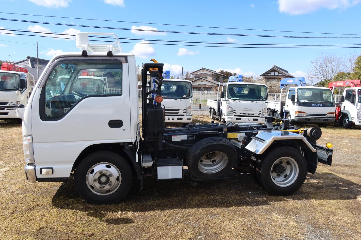 新明和製アームロール 積載2000kg4ナンバー 総重量4845kg|中古トラックの販売・買取・査定のアイナビ