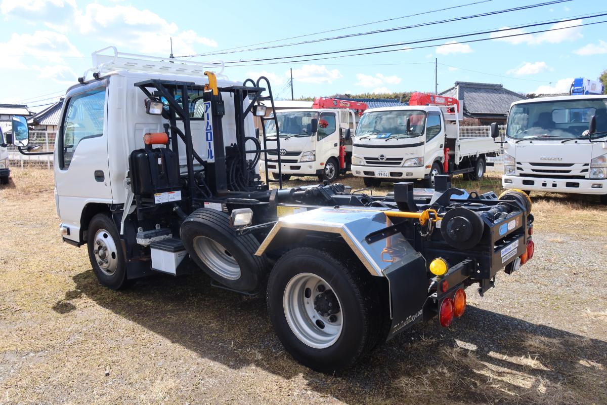 新明和製アームロール 積載2000kg4ナンバー 総重量4845kg|中古トラックの販売・買取・査定のアイナビ