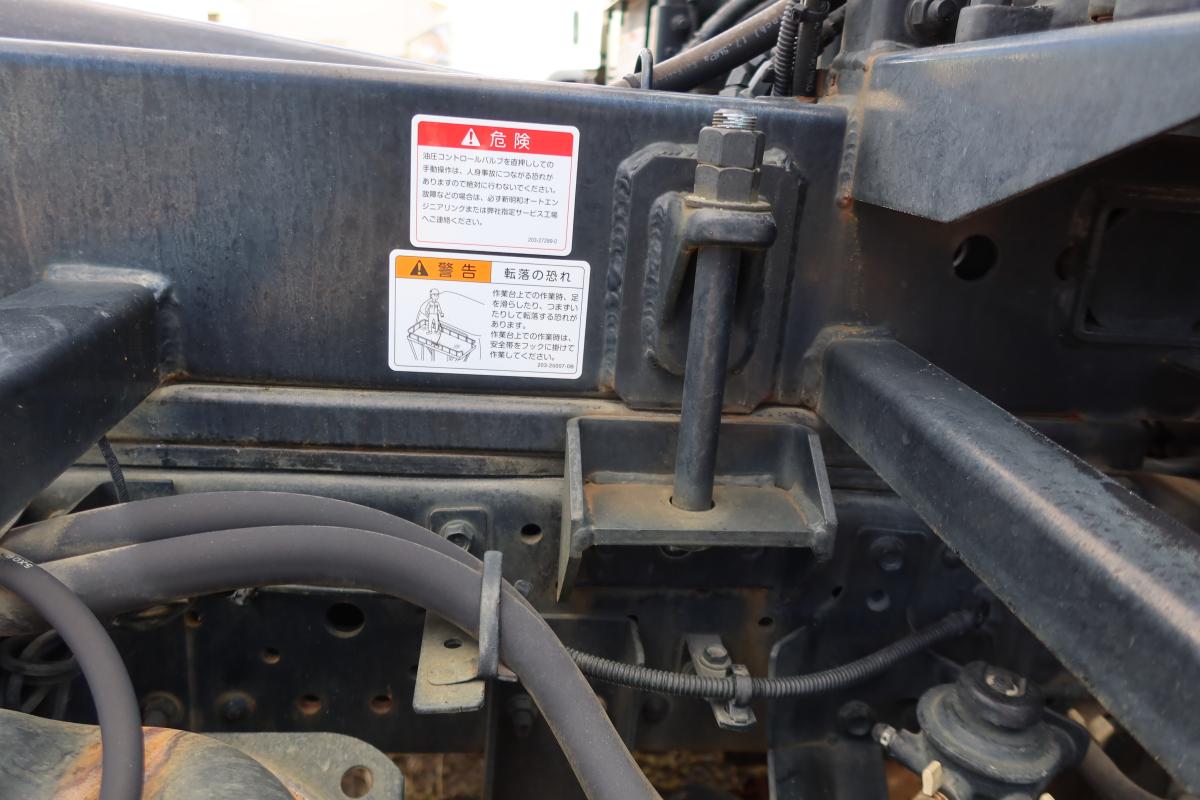 新明和製アームロール 積載2000kg4ナンバー 総重量4845kg|中古トラックの販売・買取・査定のアイナビ