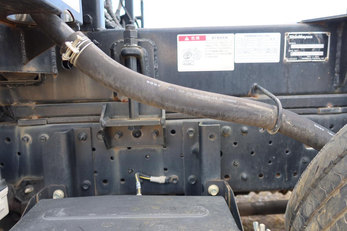 新明和製アームロール 積載2000kg4ナンバー 総重量4845kg|中古トラックの販売・買取・査定のアイナビ