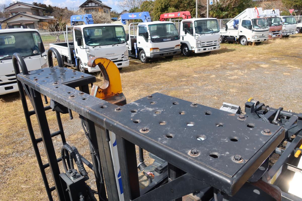 新明和製アームロール 積載2000kg4ナンバー 総重量4845kg|中古トラックの販売・買取・査定のアイナビ