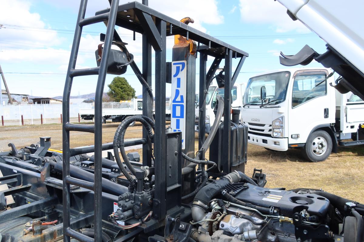 新明和製アームロール 積載2000kg4ナンバー 総重量4845kg|中古トラックの販売・買取・査定のアイナビ