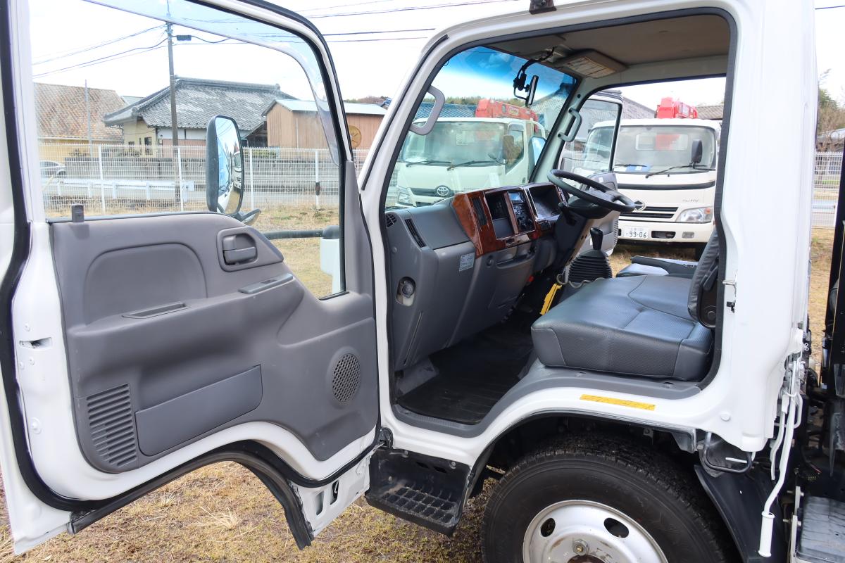 新明和製アームロール 積載2000kg4ナンバー 総重量4845kg|中古トラックの販売・買取・査定のアイナビ