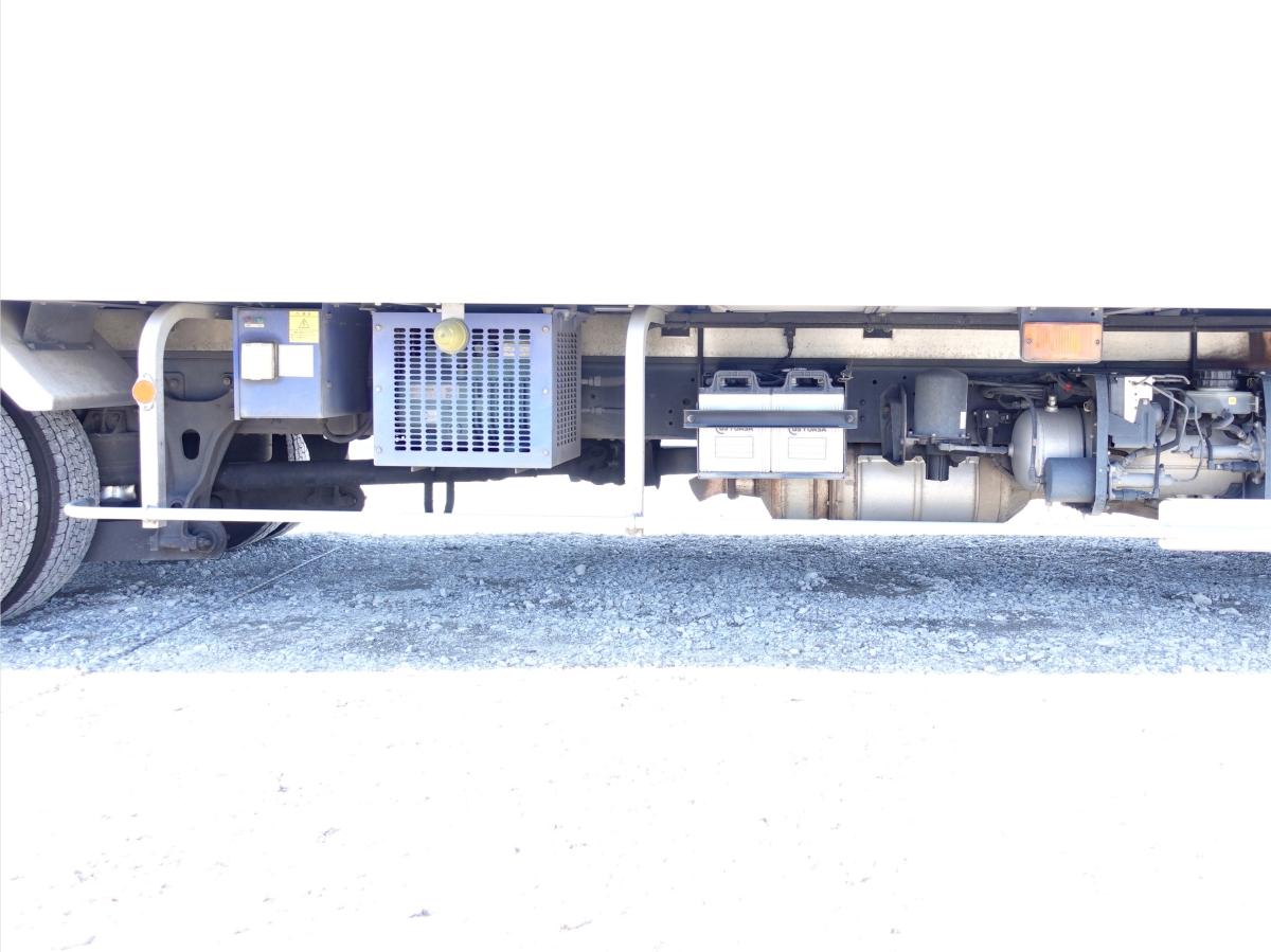 後輪エアサス-30度低温スタンバイ冷蔵冷凍ワイド|中古トラックの販売・買取・査定のアイナビ