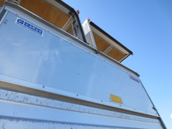 いすゞフォワードウイングゲート付|中古トラックの販売・買取・査定のアイナビ