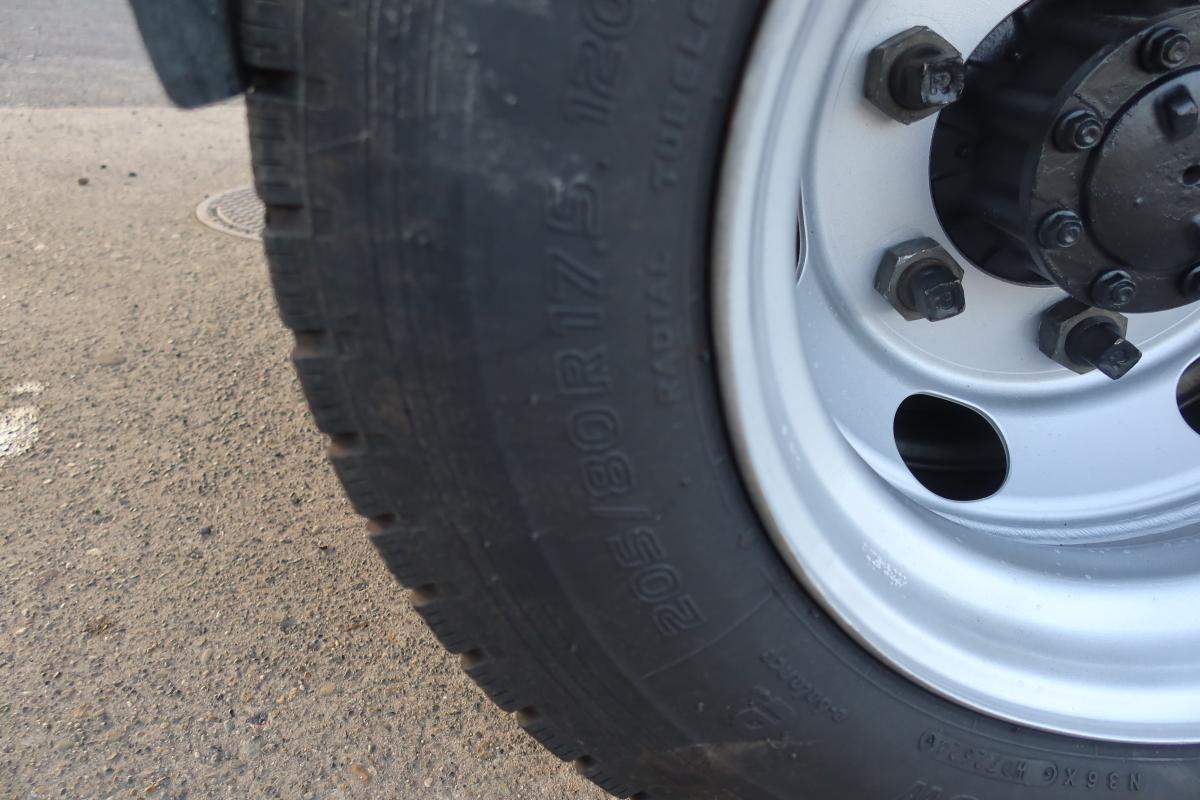 標準幅 積載3550kg巻き込みパッカー フジマイティ製5.1㎥|中古トラックの販売・買取・査定のアイナビ