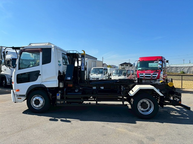 増トン脱着装置付コンテナ専用車アームロールリアジャッキ付|中古トラックの販売・買取・査定のアイナビ