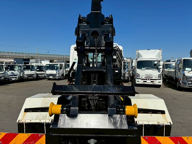 増トン脱着装置付コンテナ専用車アームロールリアジャッキ付|中古トラックの販売・買取・査定のアイナビ