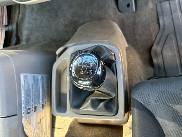 増トン脱着装置付コンテナ専用車アームロールリアジャッキ付|中古トラックの販売・買取・査定のアイナビ