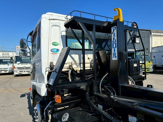 増トン脱着装置付コンテナ専用車アームロールリアジャッキ付|中古トラックの販売・買取・査定のアイナビ