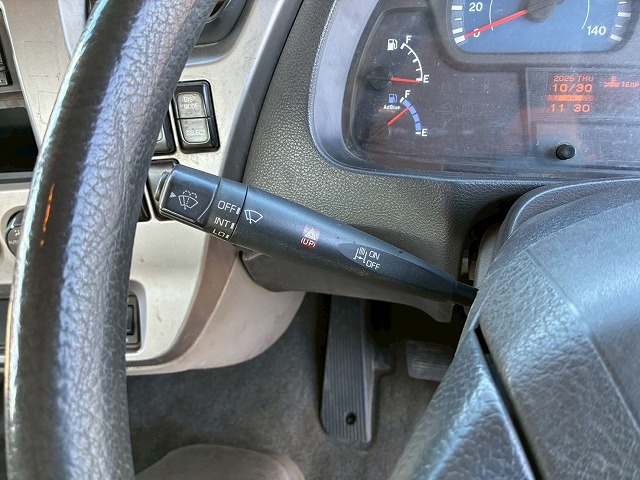 増トン脱着装置付コンテナ専用車アームロールリアジャッキ付|中古トラックの販売・買取・査定のアイナビ