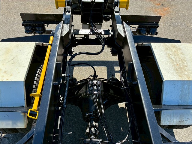 増トン脱着装置付コンテナ専用車アームロールリアジャッキ付|中古トラックの販売・買取・査定のアイナビ