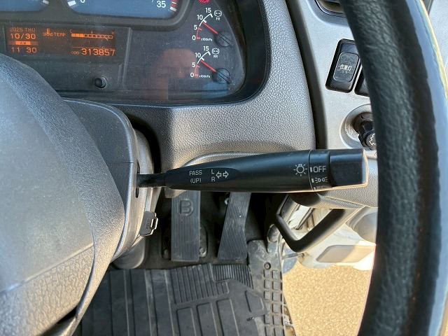 増トン脱着装置付コンテナ専用車アームロールリアジャッキ付|中古トラックの販売・買取・査定のアイナビ