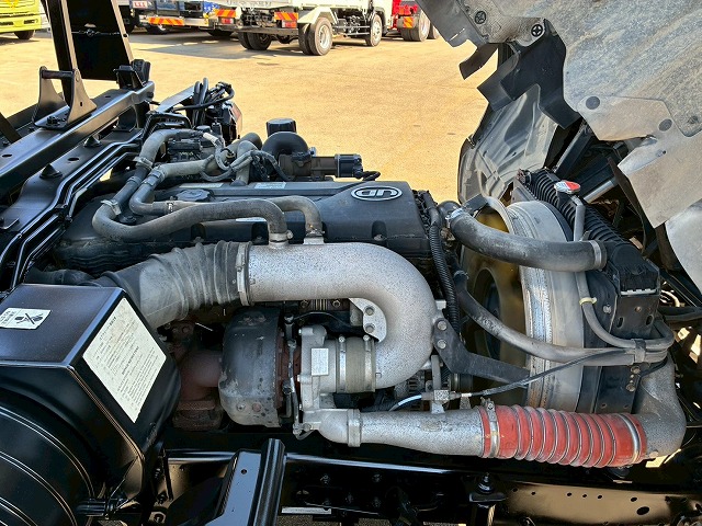 増トン脱着装置付コンテナ専用車アームロールリアジャッキ付|中古トラックの販売・買取・査定のアイナビ