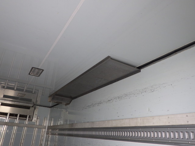 日野2KG-FD2ABG冷凍車4tワイド格納ゲートジョロダーレール|中古トラックの販売・買取・査定のアイナビ