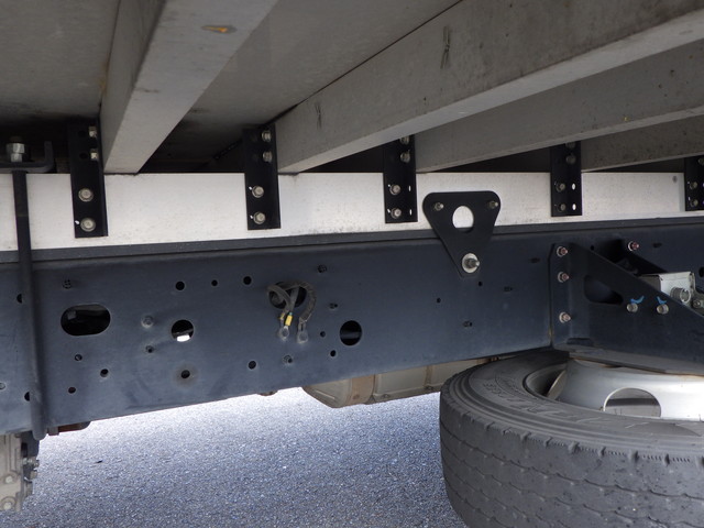 日野2KG-FD2ABG冷凍車4tワイド格納ゲートジョロダーレール|中古トラックの販売・買取・査定のアイナビ