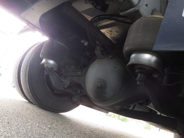 日野2KG-FD2ABG冷凍車4tワイド格納ゲートジョロダーレール|中古トラックの販売・買取・査定のアイナビ