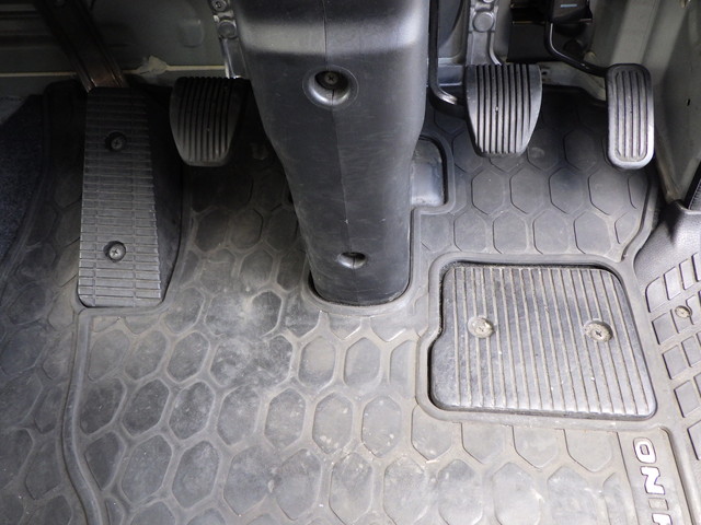 日野2KG-FD2ABG冷凍車4tワイド格納ゲートジョロダーレール|中古トラックの販売・買取・査定のアイナビ