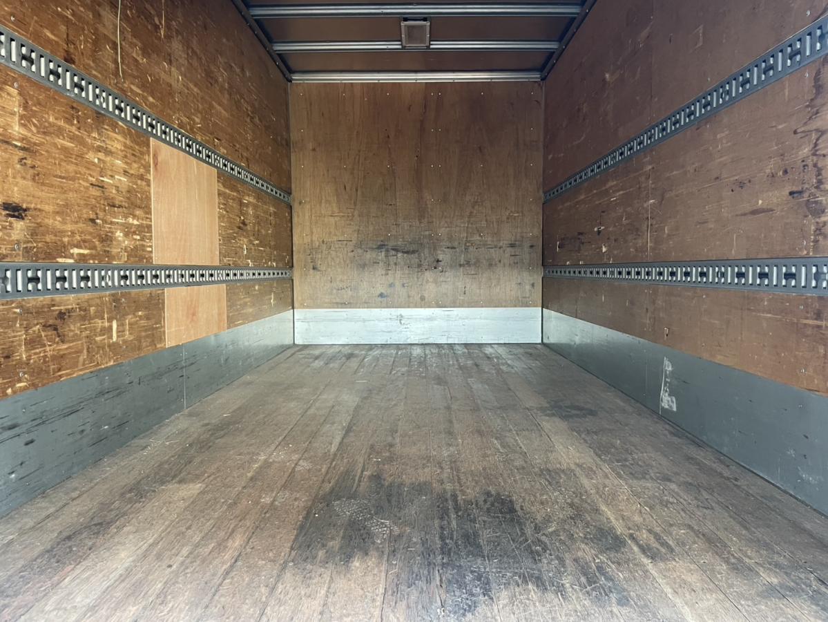 平成23年キャンターアルミバンパワーゲートワイドロング|中古トラックの販売・買取・査定のアイナビ