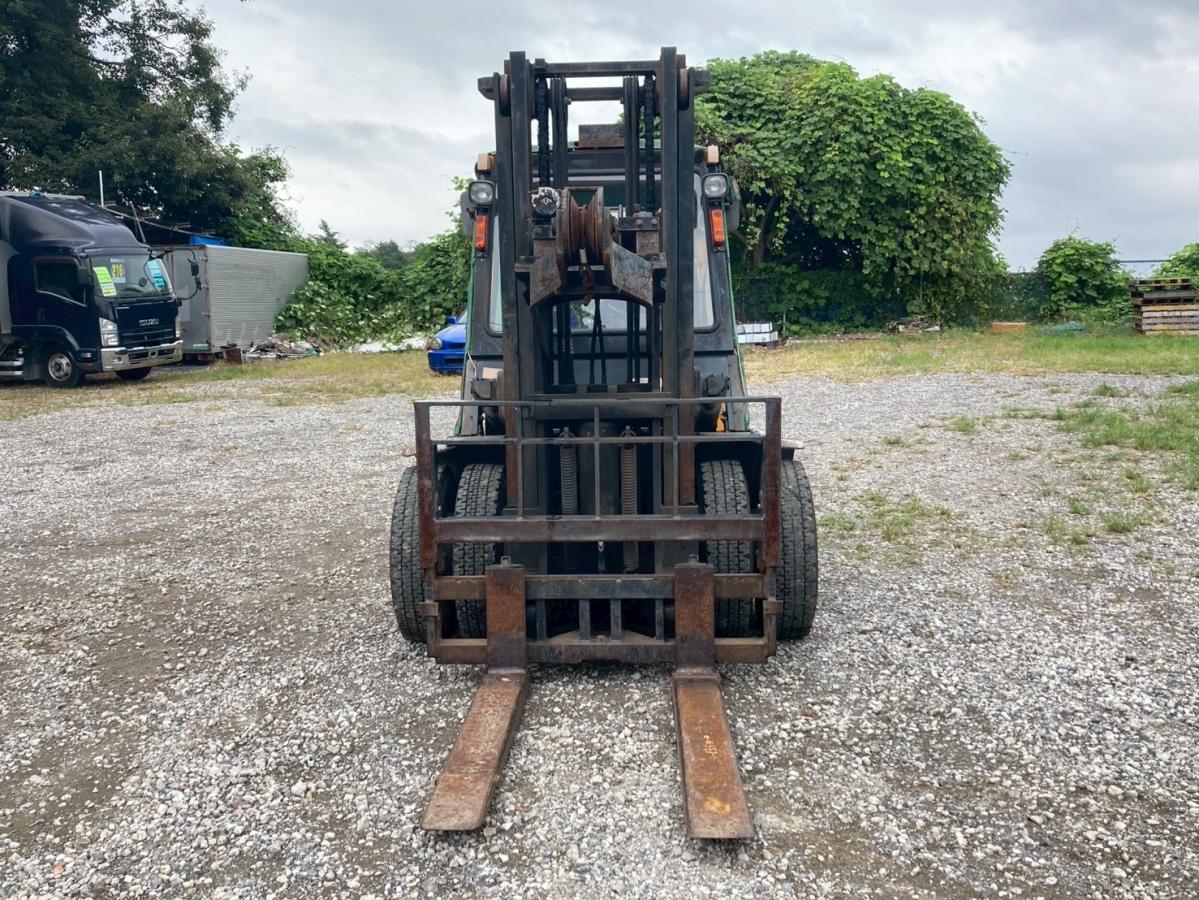 TCM フォークリフト 荷重2900kg MT 揚高3.5m|中古トラックの販売・買取・査定のアイナビ