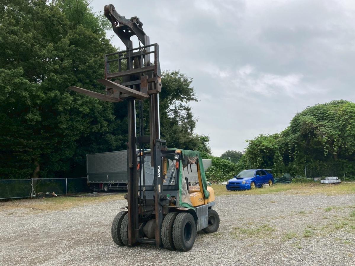 TCM フォークリフト 荷重2900kg MT 揚高3.5m|中古トラックの販売・買取・査定のアイナビ