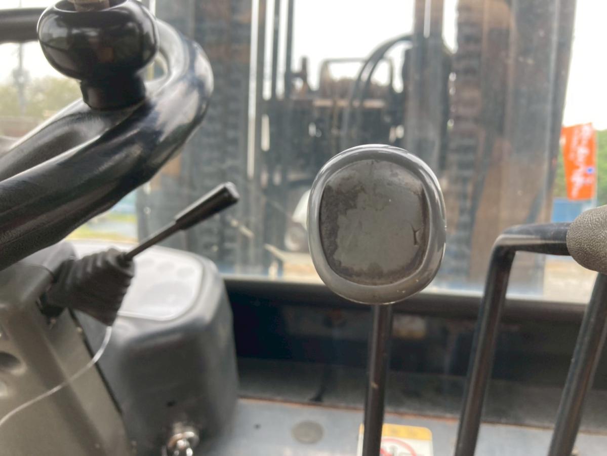 TCM フォークリフト 荷重2900kg MT 揚高3.5m|中古トラックの販売・買取・査定のアイナビ