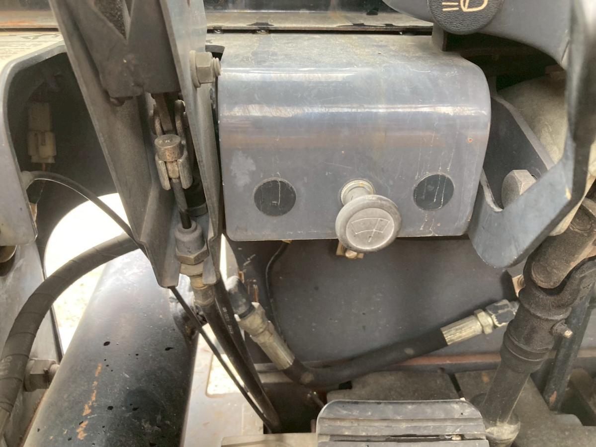 TCM フォークリフト 荷重2900kg MT 揚高3.5m|中古トラックの販売・買取・査定のアイナビ