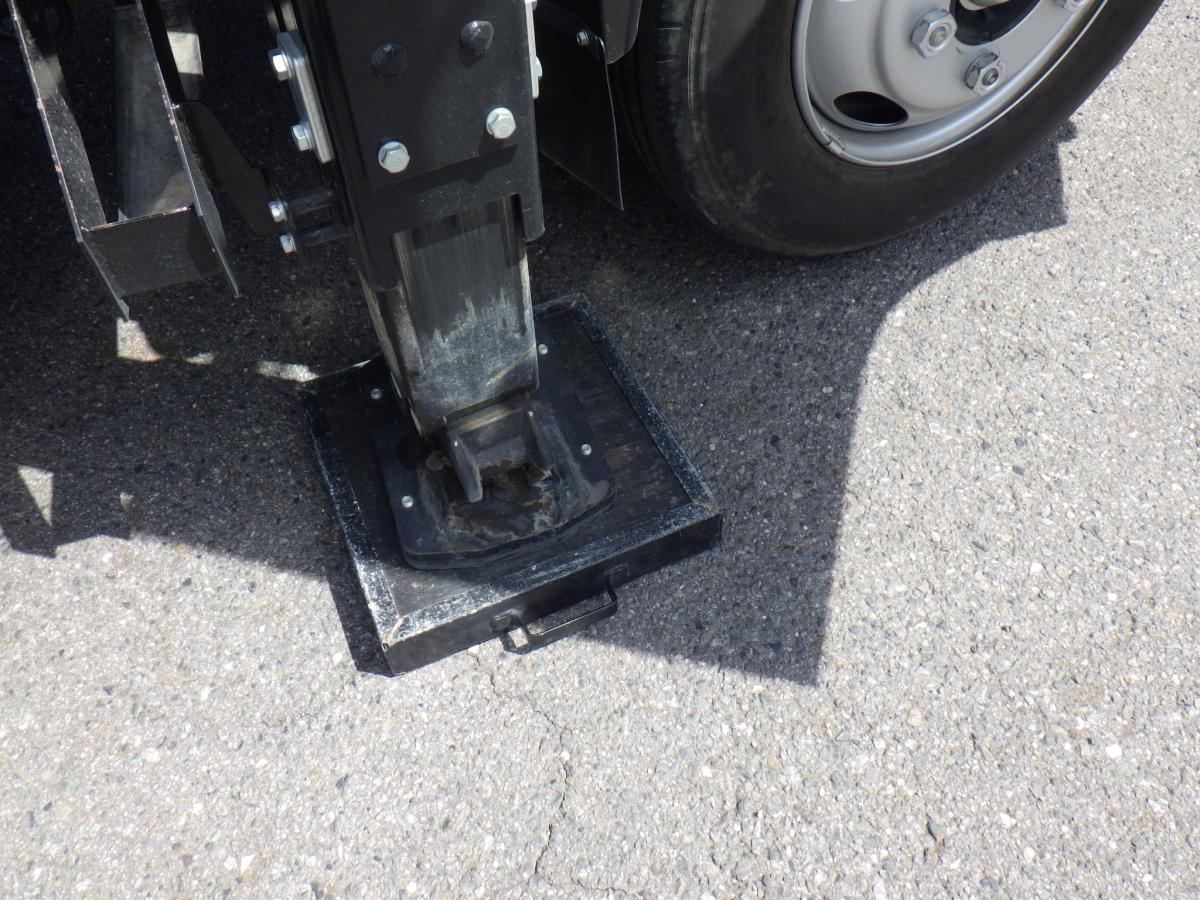 高所作業車 作業高さ12.1m 作業床積載荷重200kg 175hv|中古トラックの販売・買取・査定のアイナビ