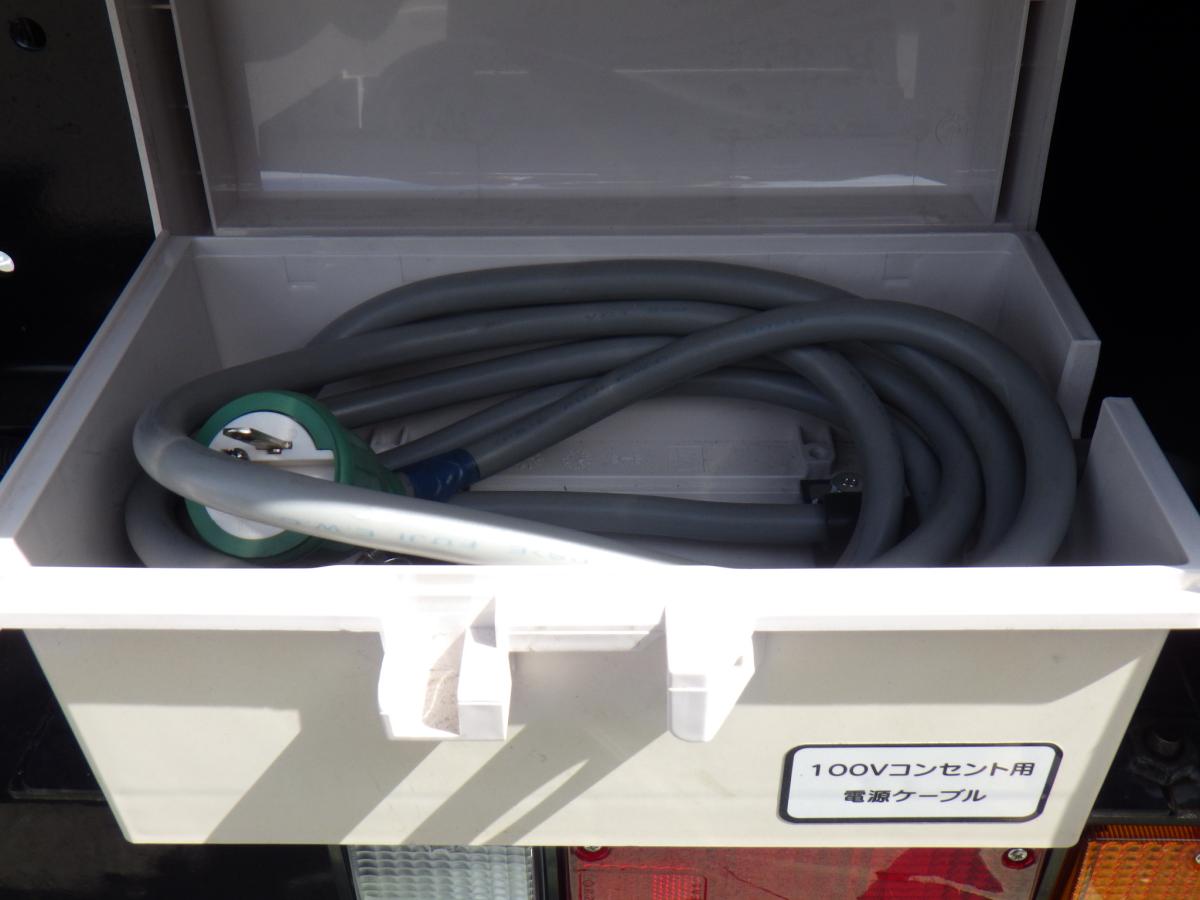 高所作業車 作業高さ12.1m 作業床積載荷重200kg 175hv|中古トラックの販売・買取・査定のアイナビ