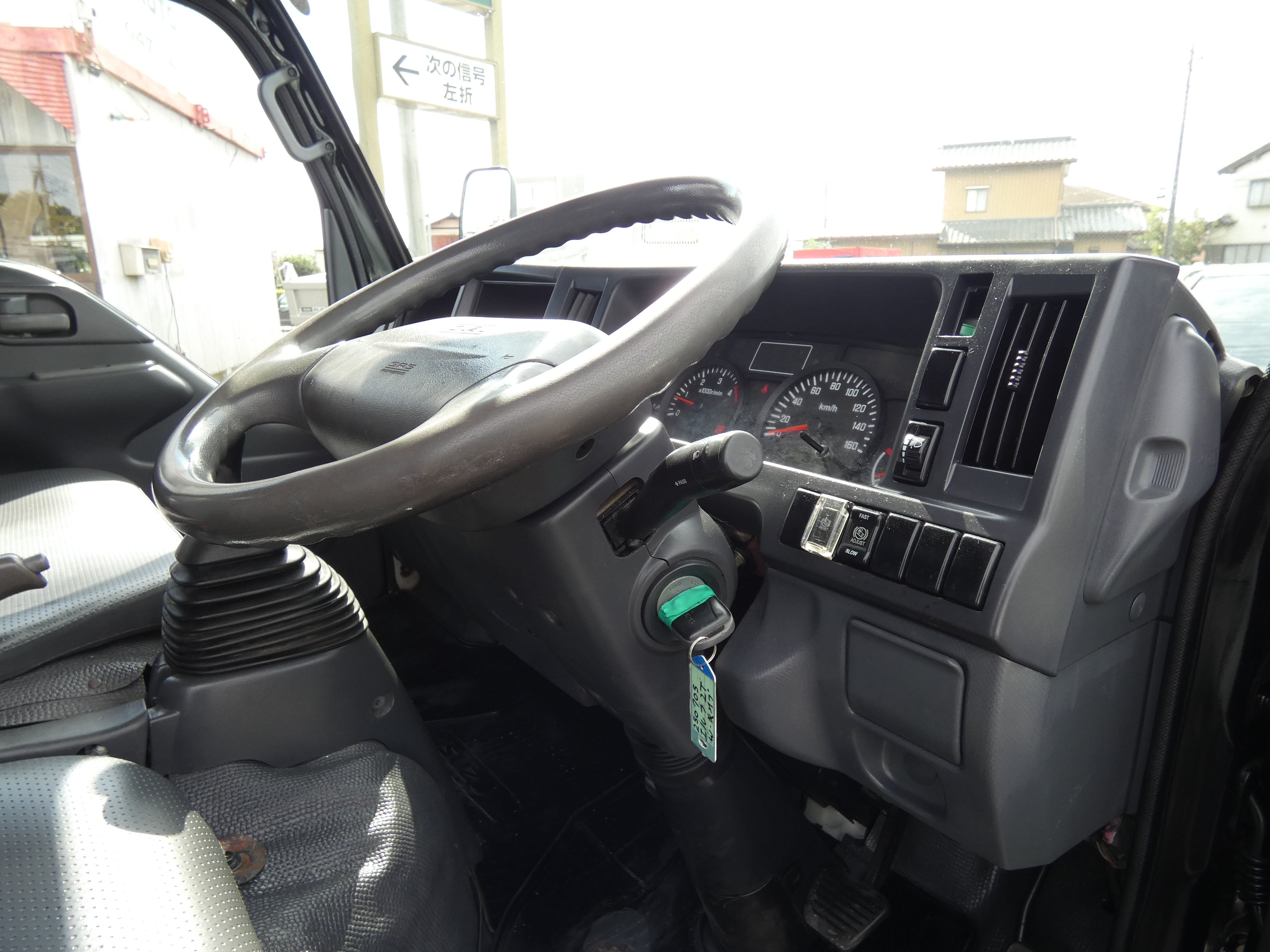 エルフ　２トン|中古トラックの販売・買取・査定のアイナビ