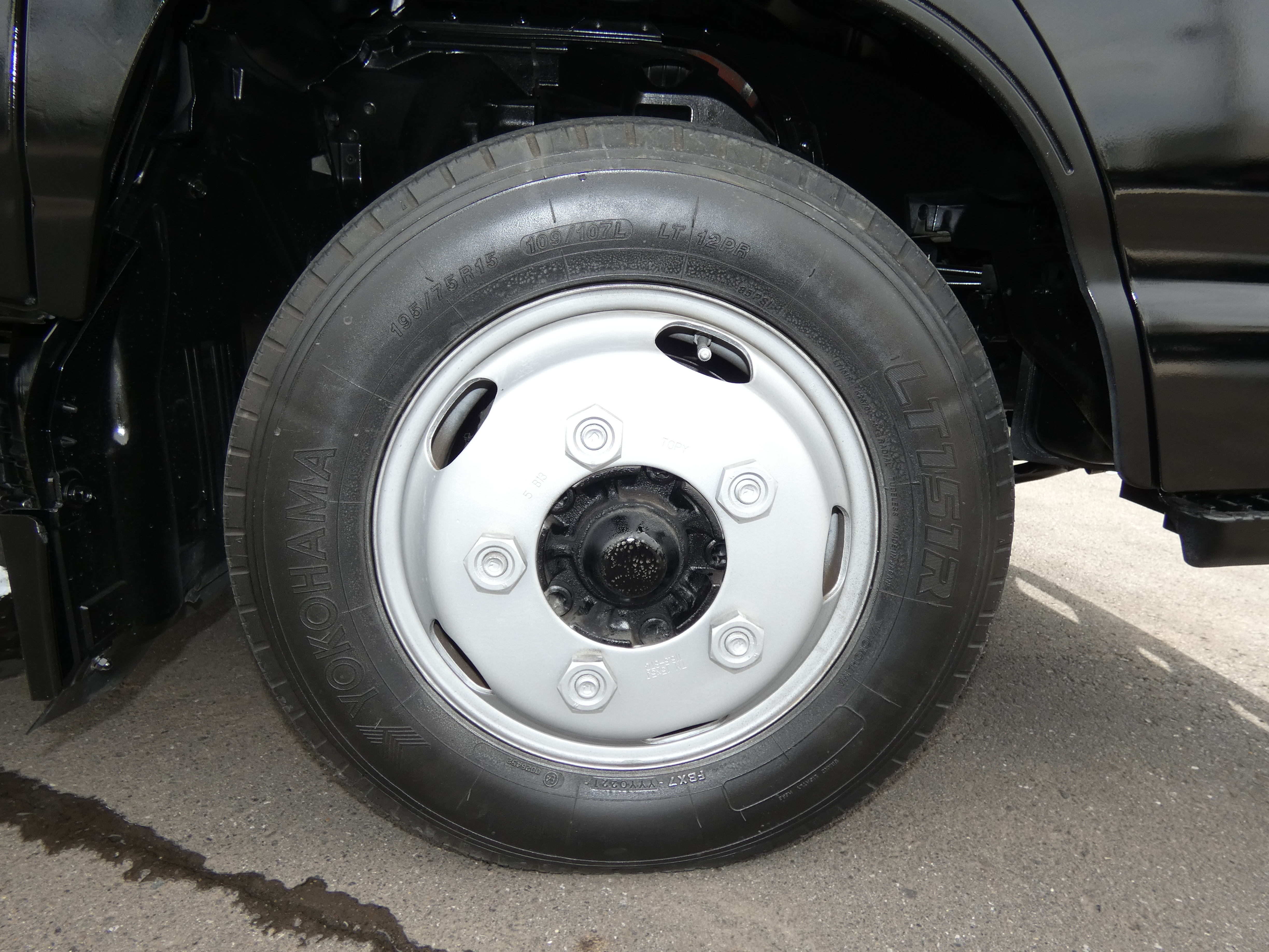 エルフ　２トン|中古トラックの販売・買取・査定のアイナビ