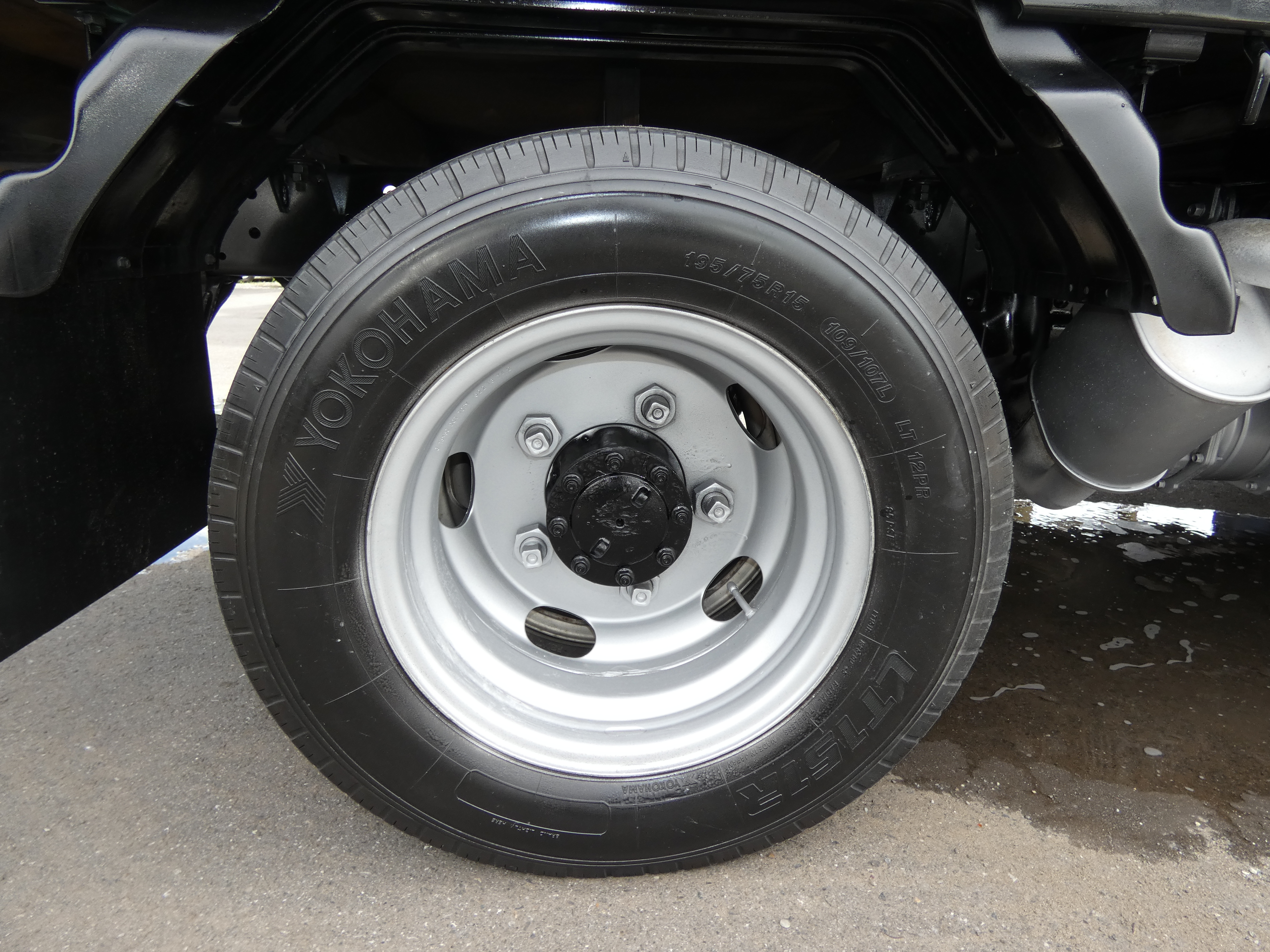 エルフ　２トン|中古トラックの販売・買取・査定のアイナビ