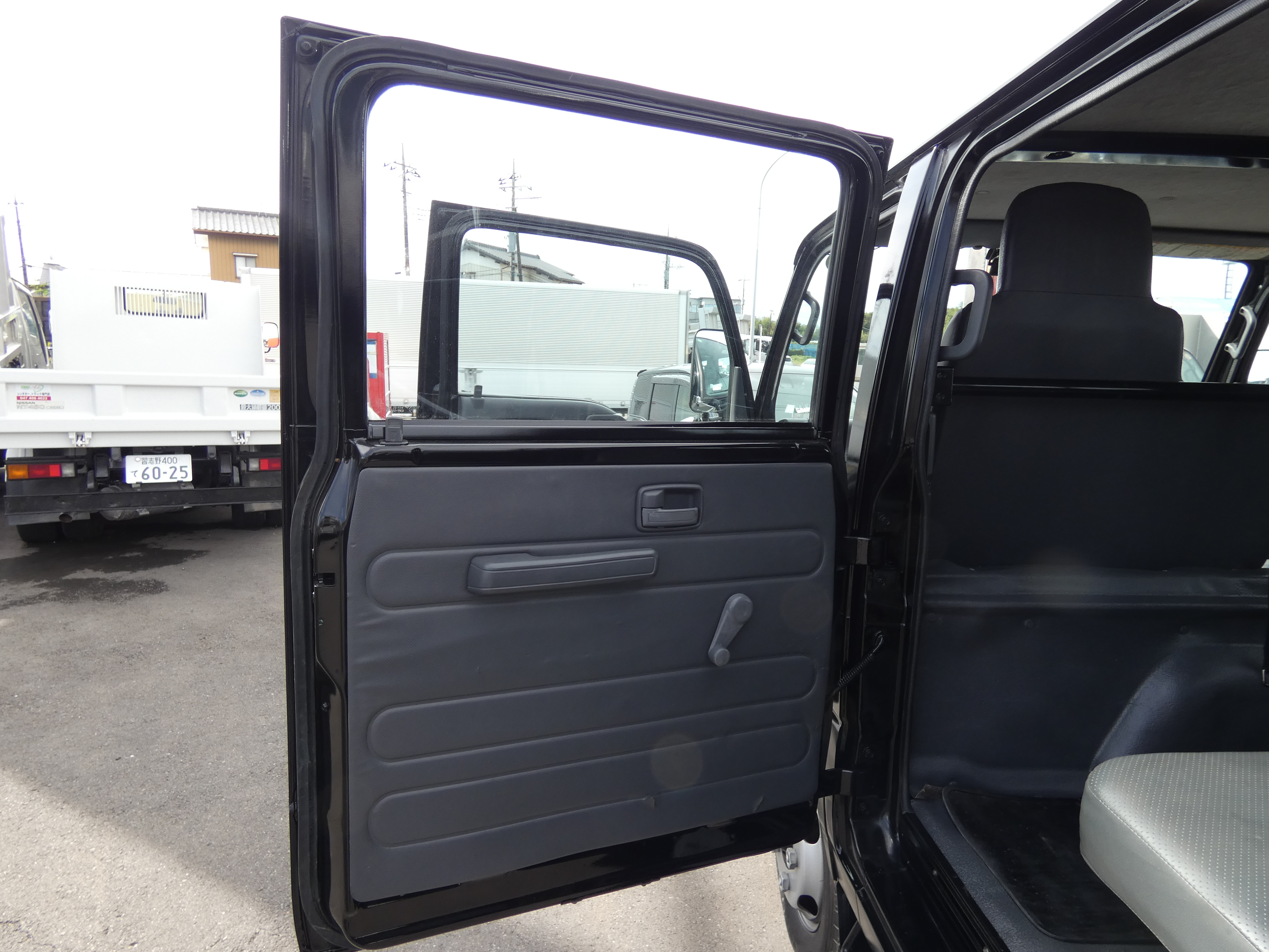 エルフ　２トン|中古トラックの販売・買取・査定のアイナビ