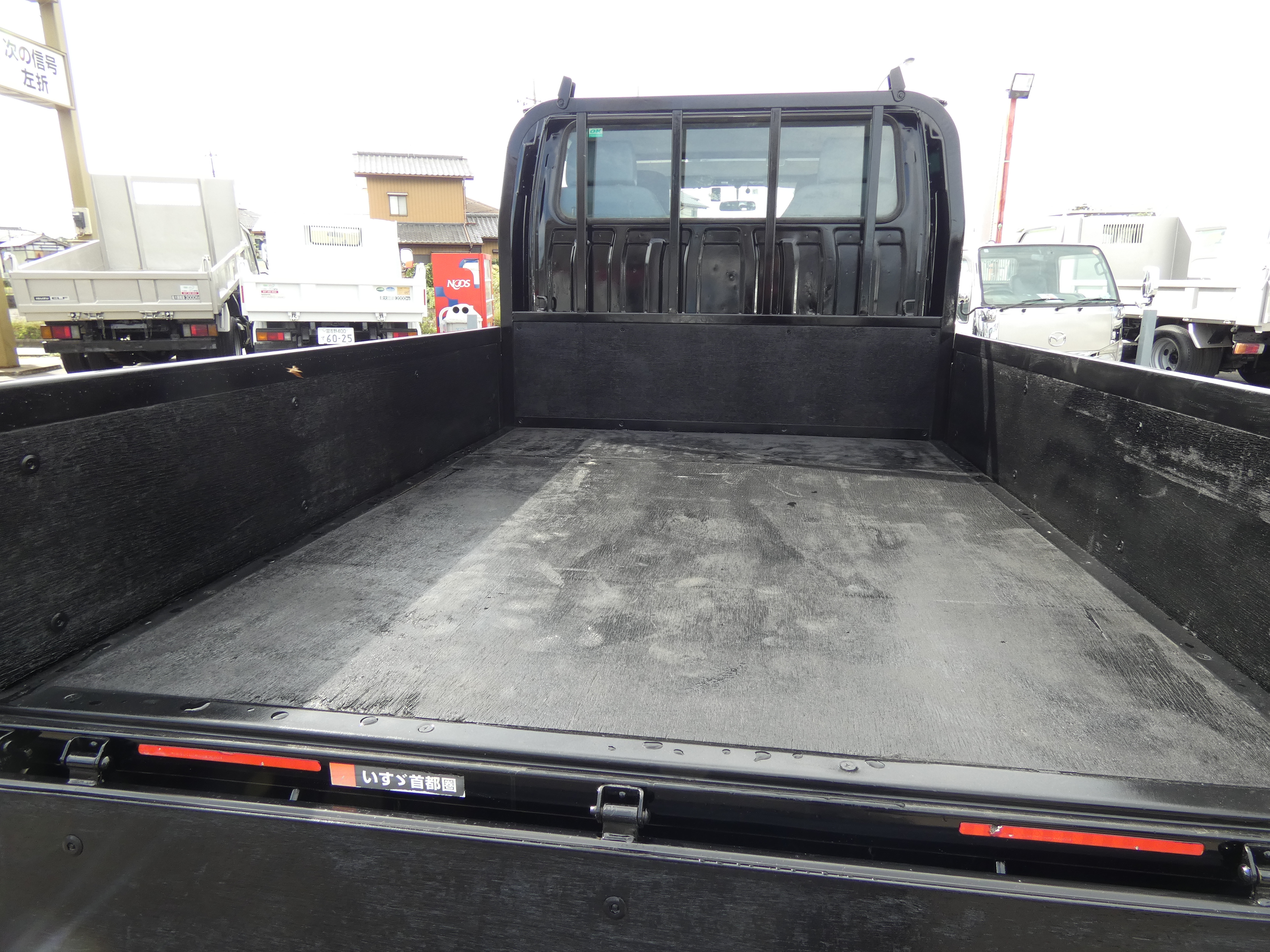 エルフ　２トン|中古トラックの販売・買取・査定のアイナビ