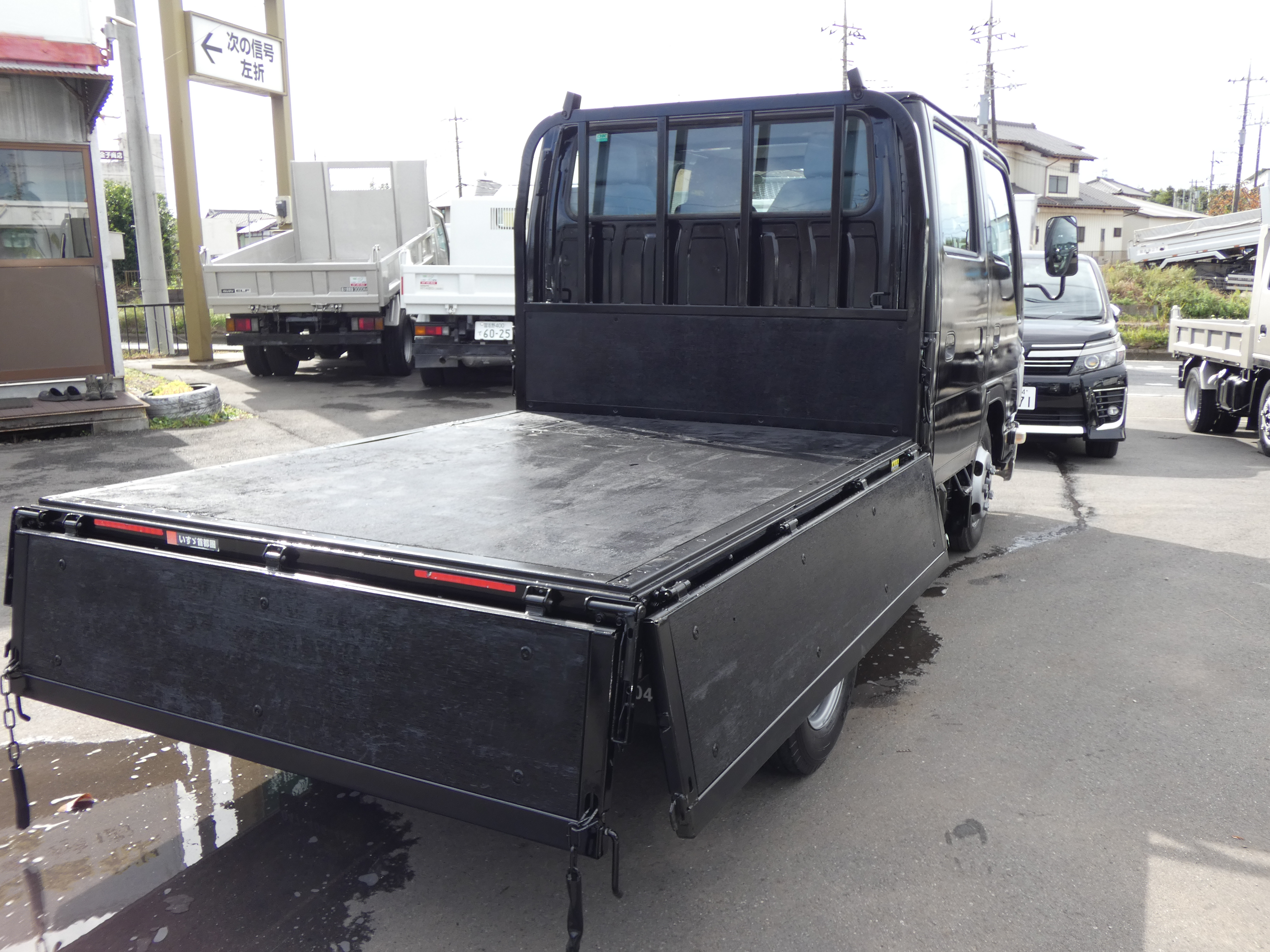 エルフ　２トン|中古トラックの販売・買取・査定のアイナビ