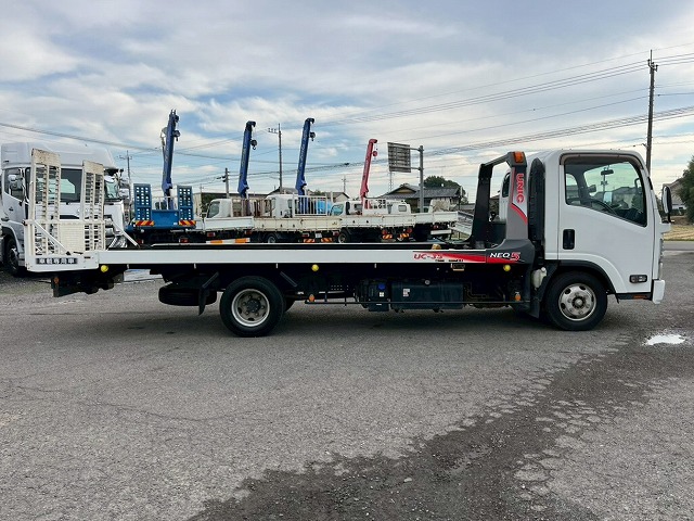 ★車検付★3トン積載★ラジコン・ウインチ★古河UNIC製・NEO5|中古トラックの販売・買取・査定のアイナビ
