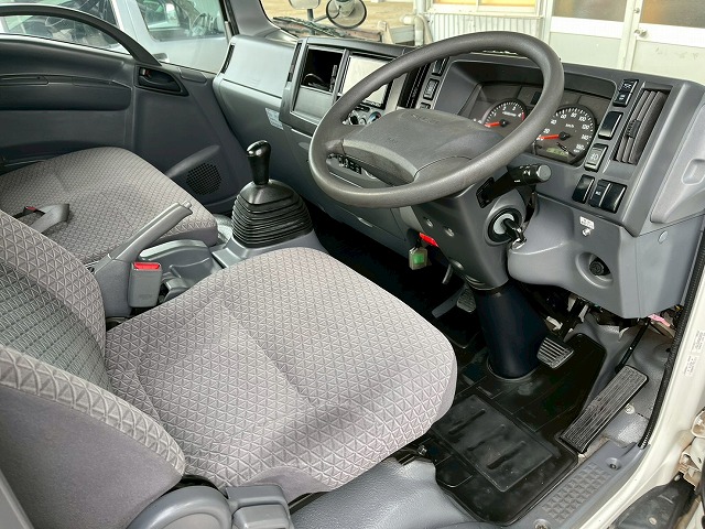 ★車検付★3トン積載★ラジコン・ウインチ★古河UNIC製・NEO5|中古トラックの販売・買取・査定のアイナビ