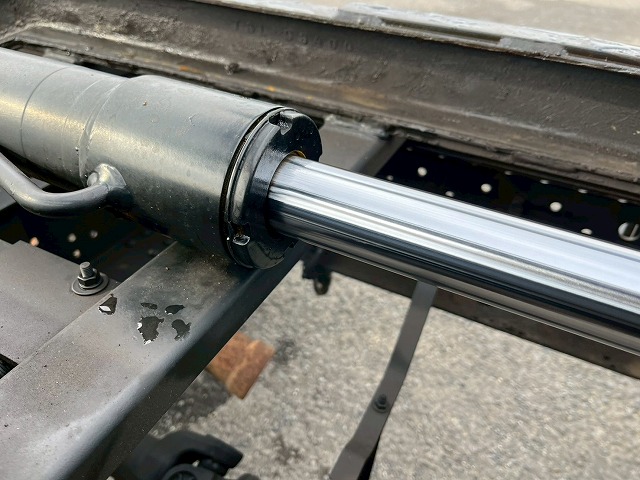 ★車検付★3トン積載★ラジコン・ウインチ★古河UNIC製・NEO5|中古トラックの販売・買取・査定のアイナビ