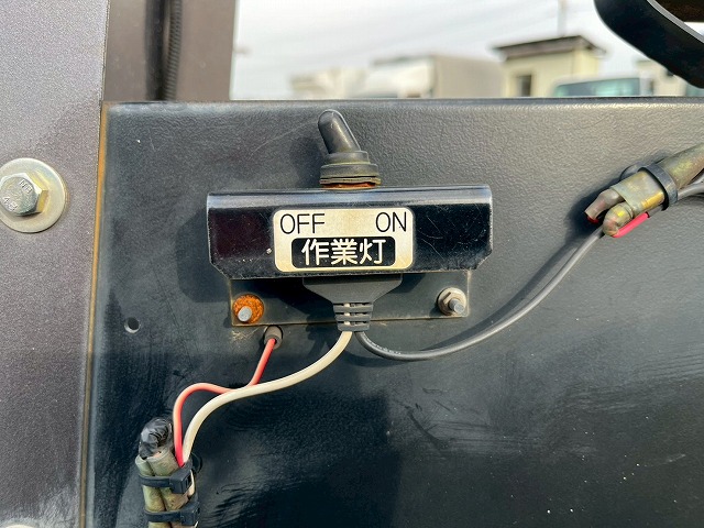 ★車検付★3トン積載★ラジコン・ウインチ★古河UNIC製・NEO5|中古トラックの販売・買取・査定のアイナビ