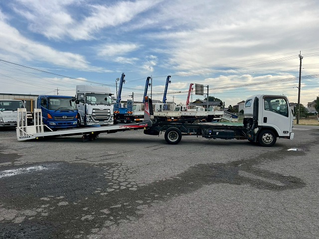 ★車検付★3トン積載★ラジコン・ウインチ★古河UNIC製・NEO5|中古トラックの販売・買取・査定のアイナビ