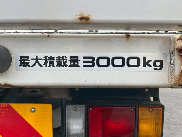 ★車検付★3トン積載★ラジコン・ウインチ★古河UNIC製・NEO5|中古トラックの販売・買取・査定のアイナビ