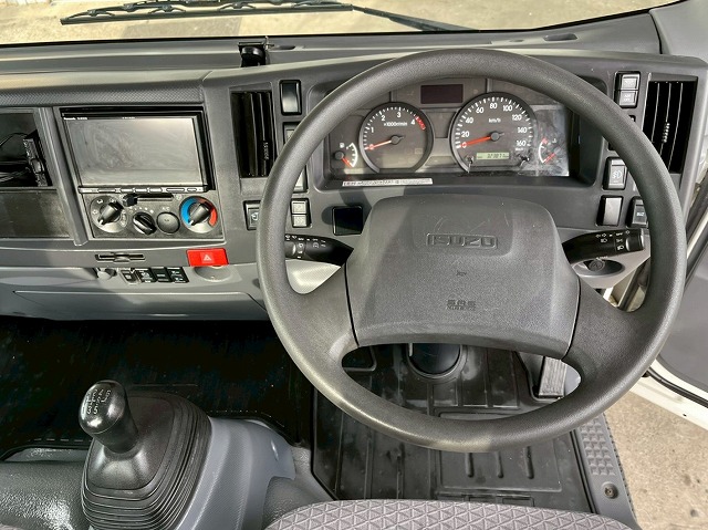 ★車検付★3トン積載★ラジコン・ウインチ★古河UNIC製・NEO5|中古トラックの販売・買取・査定のアイナビ