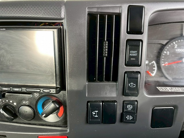 ★車検付★3トン積載★ラジコン・ウインチ★古河UNIC製・NEO5|中古トラックの販売・買取・査定のアイナビ