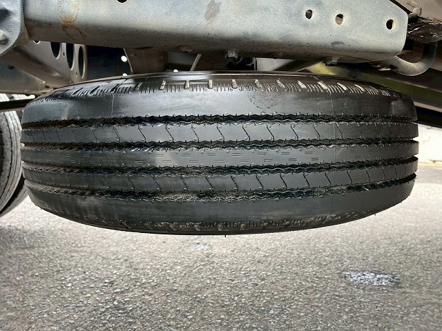 ★車検付★3トン積載★ラジコン・ウインチ★古河UNIC製・NEO5|中古トラックの販売・買取・査定のアイナビ