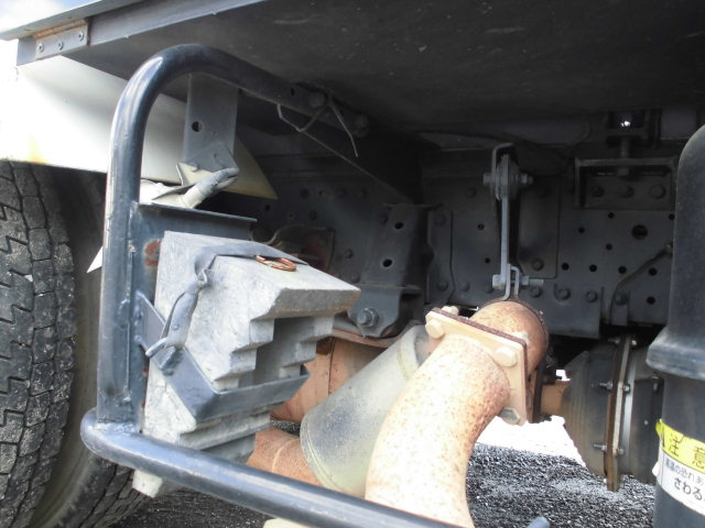 ワイド3Tパッカー車プレス式塵芥車押出式積載量2.7T|中古トラックの販売・買取・査定のアイナビ