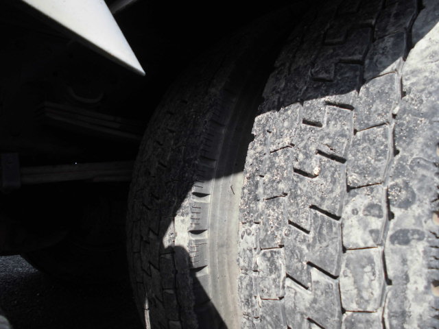 ワイド3Tパッカー車プレス式塵芥車押出式積載量2.7T|中古トラックの販売・買取・査定のアイナビ