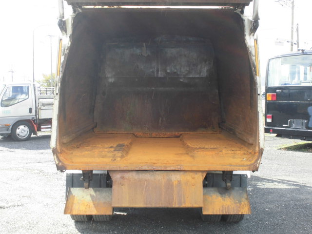 ワイド3Tパッカー車プレス式塵芥車押出式積載量2.7T|中古トラックの販売・買取・査定のアイナビ
